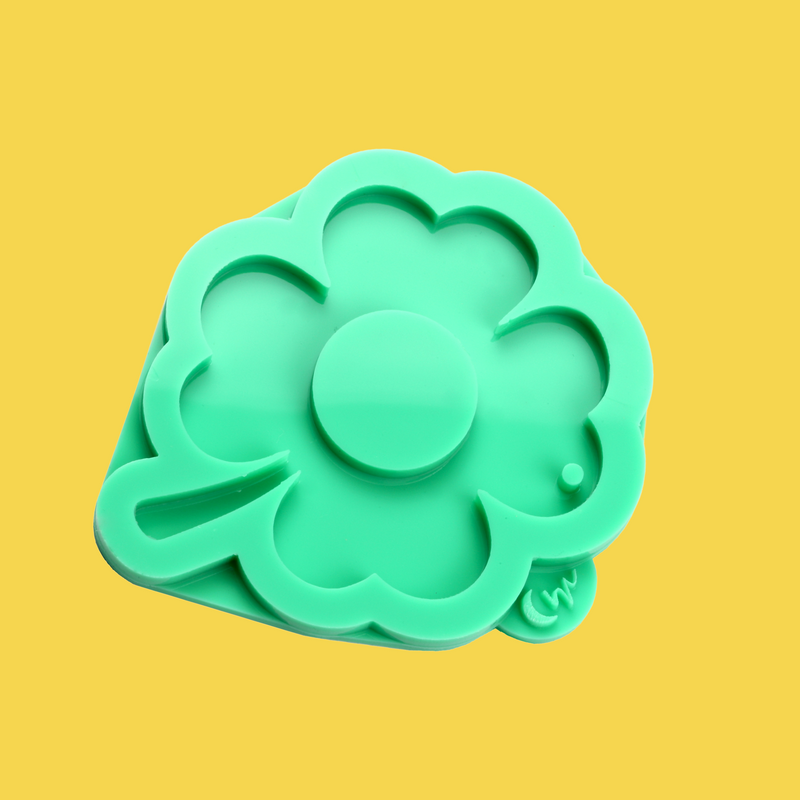 Silikonform Kleeblatt - Kleeblatt für Schokokugel – Moon & Colors Silikonform Kleeblatt - Kleeblatt für Schokokugel – Moon & Colors