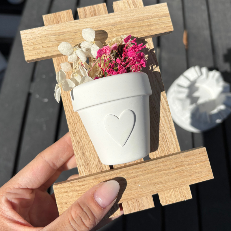 Vase auf Klötzchen